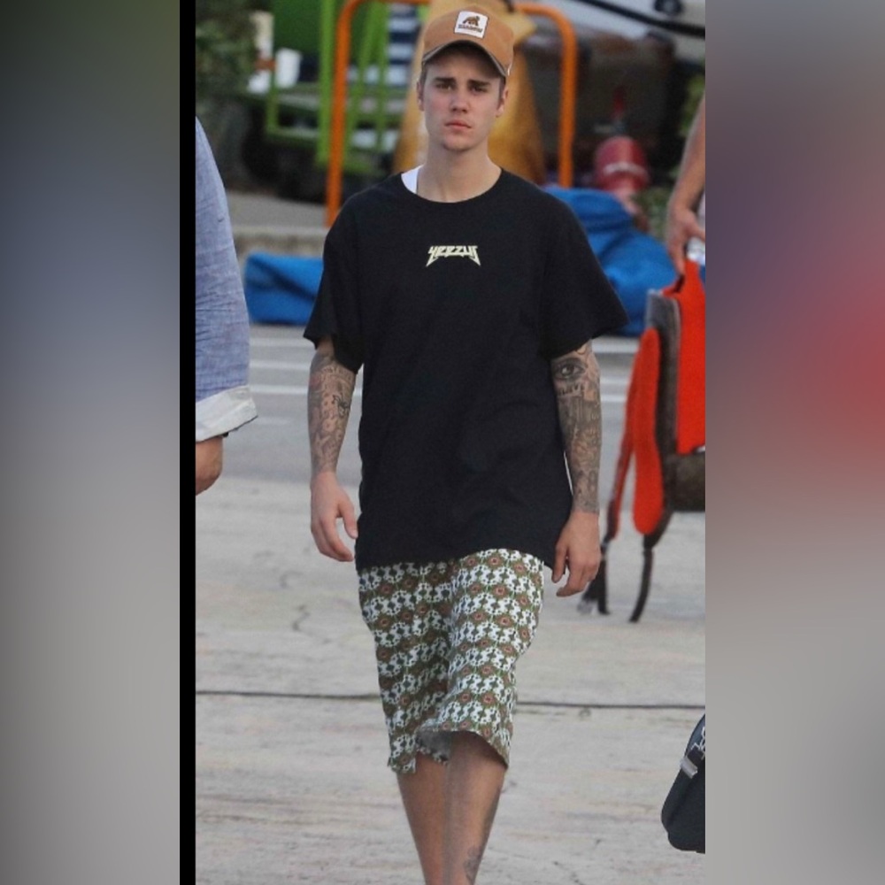 Givenchy Persian Print shorts men size small